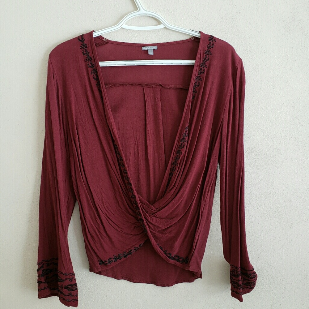 A long bell sleeves top
